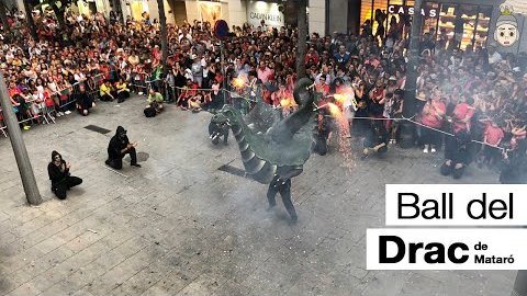 El Baile del Drac de Mataró desde el Ayuntamiento de Mataró