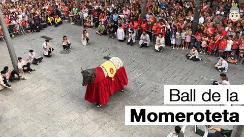 El Baile de la Momeroteta en el Ayuntamiento de Mataró