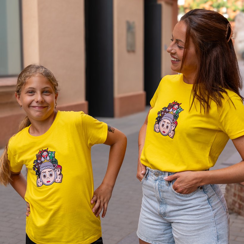 Camiseta amarilla de los Gigantes y figuras de fuego de Mataró en tallas infantil y adulto